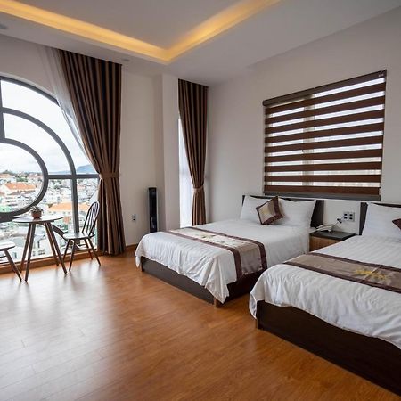 Khach San Y Lan 2 Da Lat Hotell Exteriör bild