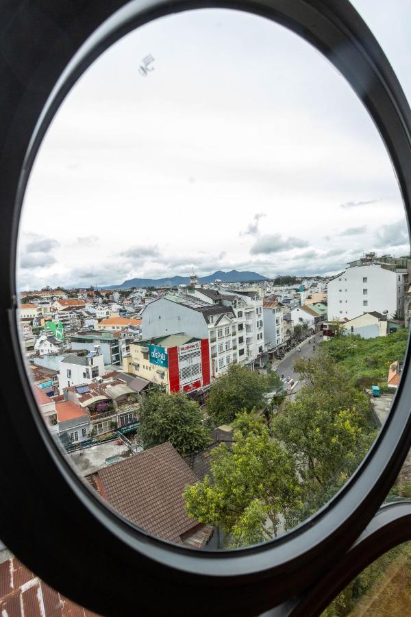 Khach San Y Lan 2 Da Lat Hotell Exteriör bild